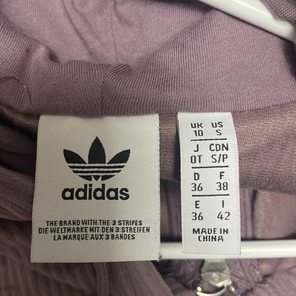 Adidas matching set, both hoodie and pants size s - Picture 2 of 2